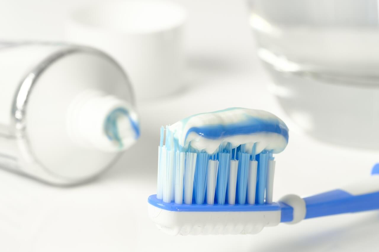 common toxins in toothpaste