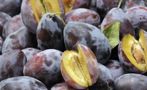 iron rich plant foods prunes