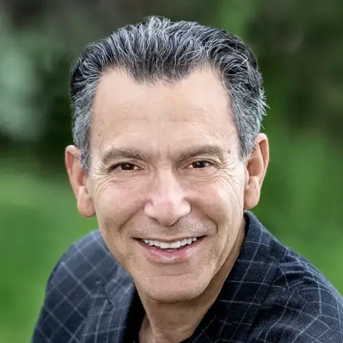 Dr Joel Kahn headshot