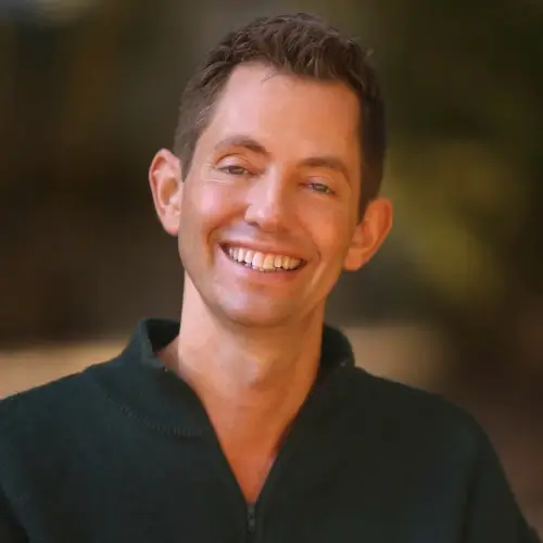 Ocean Robbins headshot